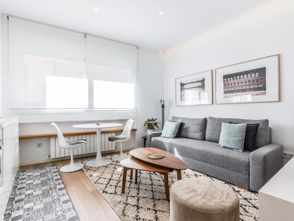 Apartamento Reformado En La Calle Pez Alquiler Temporal Madrid Exterior foto